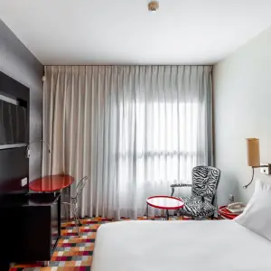 חדר במלון ג'ייקוב הרמוני